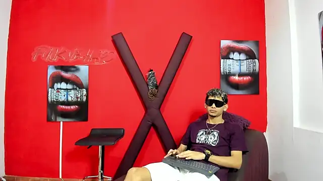 Snapshot of IMPERIAL_HOT chatting on March 26, 1:17 pm IMPERIAL HOT online show from March 26, 1:17 pm