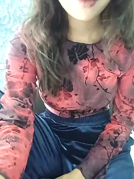 Snapshot of Candyy_crushh chatting on March 25, 9:04 am Candyy crushh online show from March 25, 9:04 am