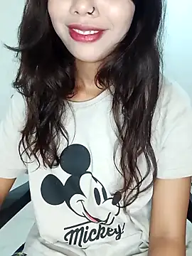 Snapshot of Candyy_crushh chatting on March 28, 6:57 am Candyy crushh online show from March 28, 6:57 am