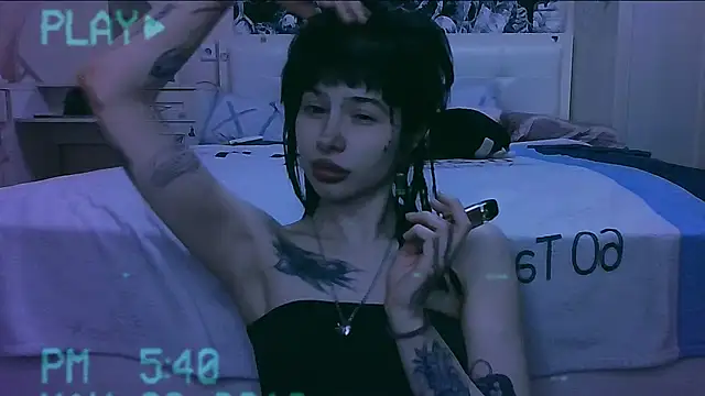 AllisonDeetz online show from March 27, 9:14 pm