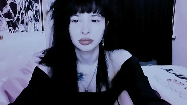 AllisonDeetz online show from June 5, 3:29 pm