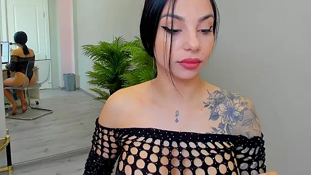 MissSiennaa online show from March 18, 7:00 am