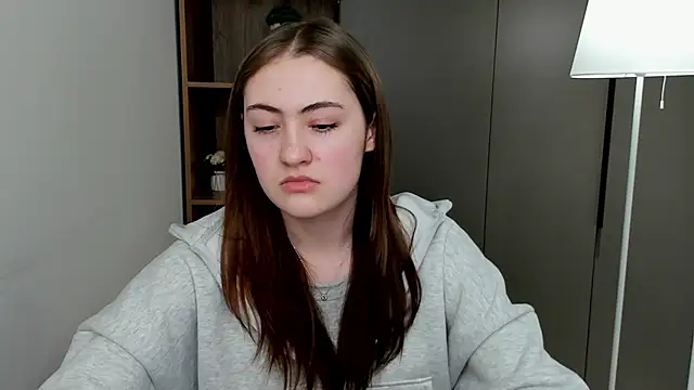 Snapshot of AllenGlas chatting on March 17, 11:02 am AllenGlas online show from March 17, 11:02 am