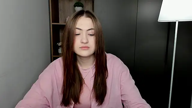 Snapshot of AllenGlas chatting on March 18, 3:20 am AllenGlas online show from March 18, 3:20 am