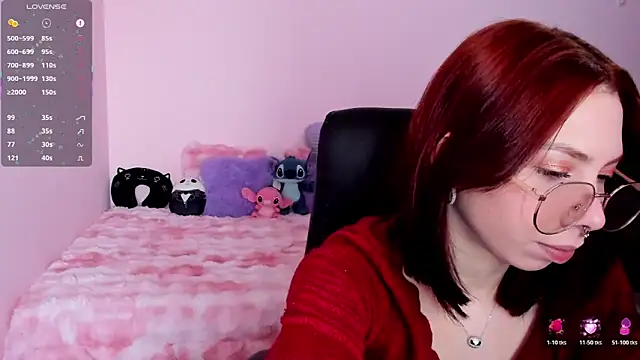 Snapshot of laurita_Olssen27 chatting on April 30, 2:12 pm laurita Olssen27 online show from April 30, 2:12 pm