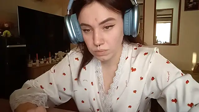 Snapshot of Dela_Verualtys chatting on March 26, 1:17 pm Dela Verualtys online show from March 26, 1:17 pm