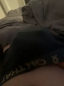 Leonks10 online show from April 7, 11:37 pm