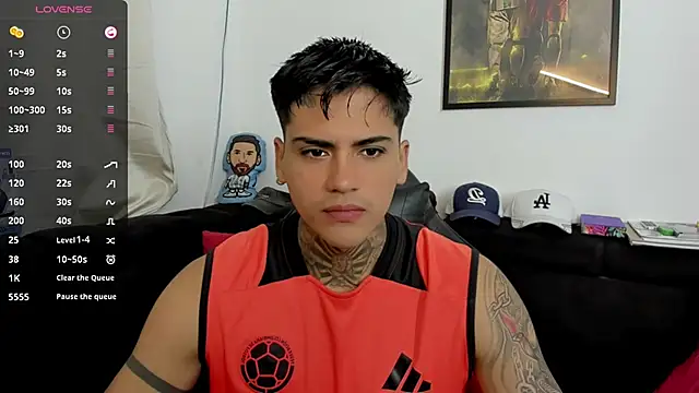 Snapshot of sweetlatinoboy chatting on March 18, 10:18 am sweetlatinoboy online show from March 18, 10:18 am