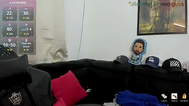 sweetlatinoboy online show from May 10, 11:48 am