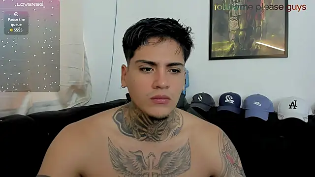 sweetlatinoboy online show from May 23, 11:36 am