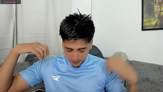 sweetlatinoboy online show from August 2, 9:41 am