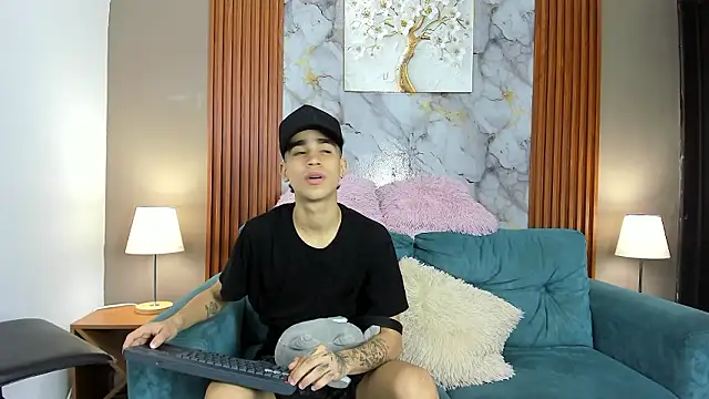 NAUGHTY BOYS1 online show from March 19, 7:29 pm