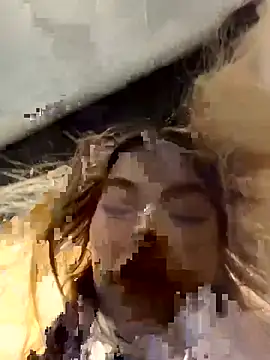 Snapshot of Lady_Mia69 chatting on March 18, 4:21 pm Lady Mia69 online show from March 18, 4:21 pm