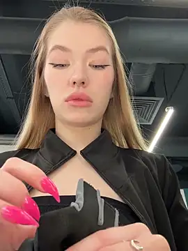 Snapshot of Lady_Mia69 chatting on March 26, 4:34 pm Lady Mia69 online show from March 26, 4:34 pm