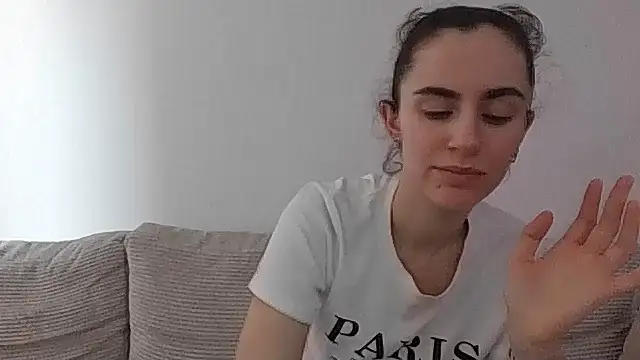 Snapshot of starlight_mo chatting on March 28, 3:44 pm starlight mo online show from March 28, 3:44 pm