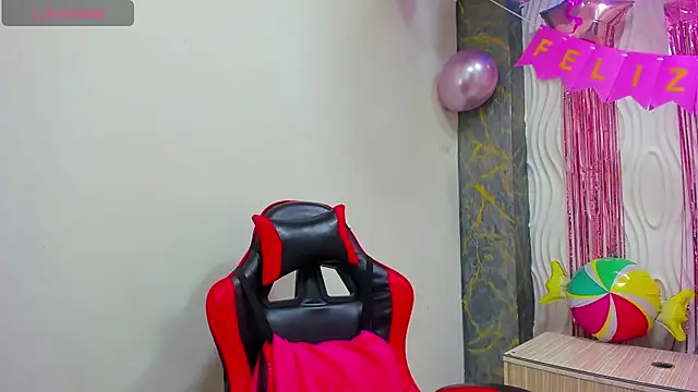 Snapshot of Melisa_14 chatting on July 15, 3:28 pm Melisa 14 online show from July 15, 3:28 pm