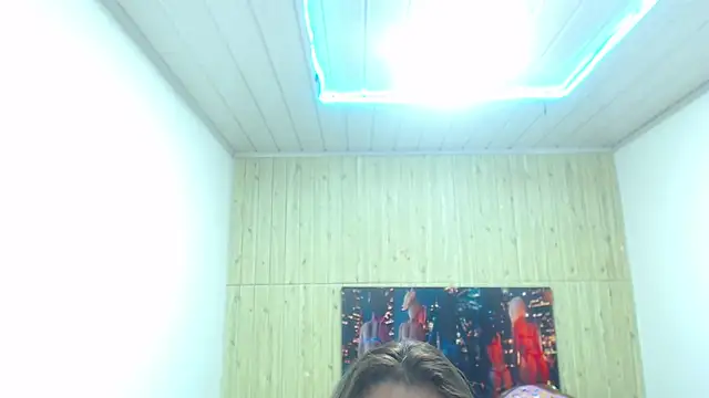 Snapshot of Melisa_14 chatting on July 28, 4:39 pm Melisa 14 online show from July 28, 4:39 pm