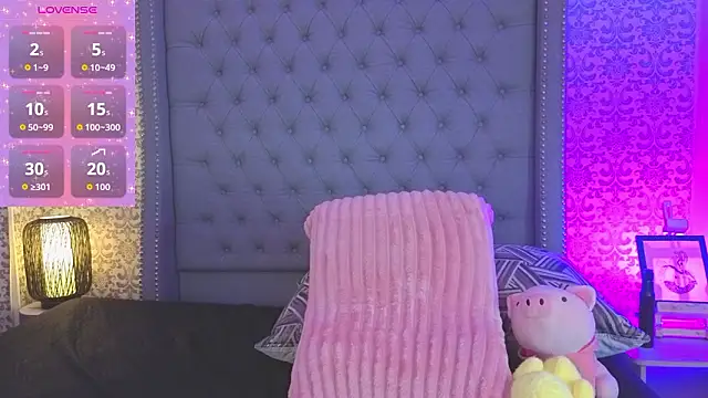 Snapshot of AbbiRousse chatting on March 19, 8:35 pm AbbiRousse online show from March 19, 8:35 pm