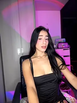 Snapshot of _Alejandra_02 chatting on March 27, 8:26 am Alejandra 02 online show from March 27, 8:26 am