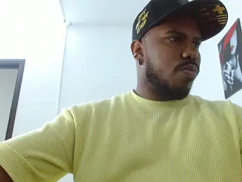 Snapshot of Alessandro_Hamed chatting on March 27, 1:33 pm Alessandro Hamed online show from March 27, 1:33 pm