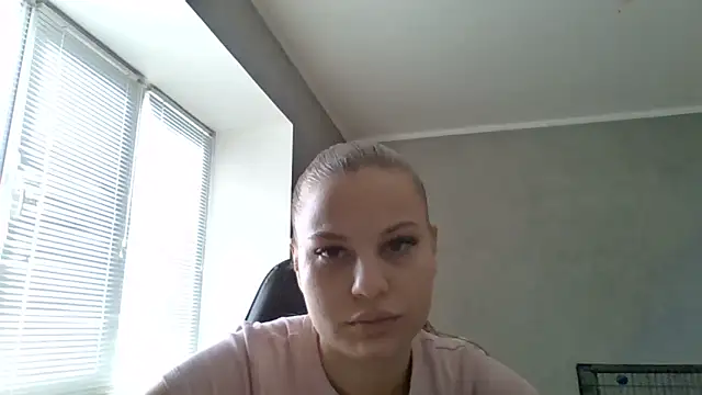 Snapshot of _Bil_bela_ chatting on March 22, 8:51 am Bil bela online show from March 22, 8:51 am