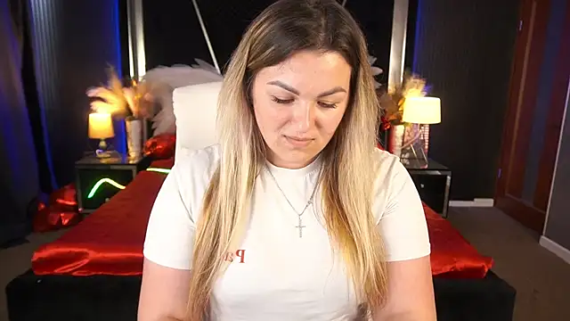 AlissyaGrayy online show from June 13, 12:58 pm