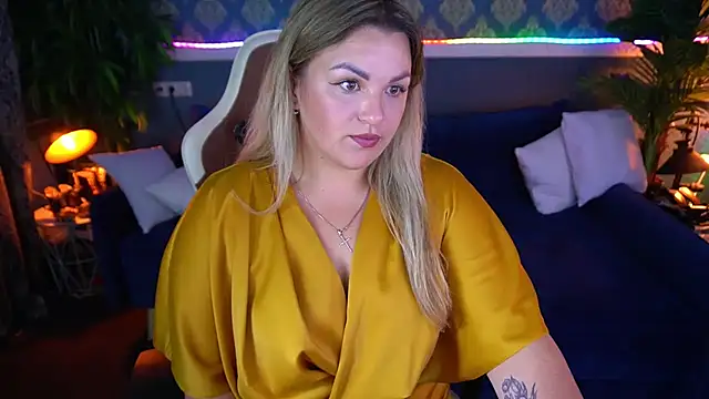 AlissyaGrayy online show from July 26, 7:10 pm