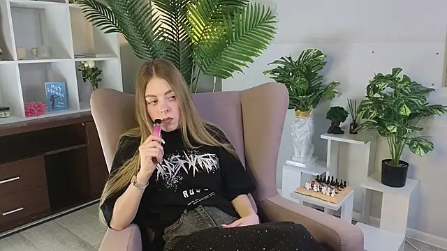 SharenSpear online show from March 18, 2:09 pm