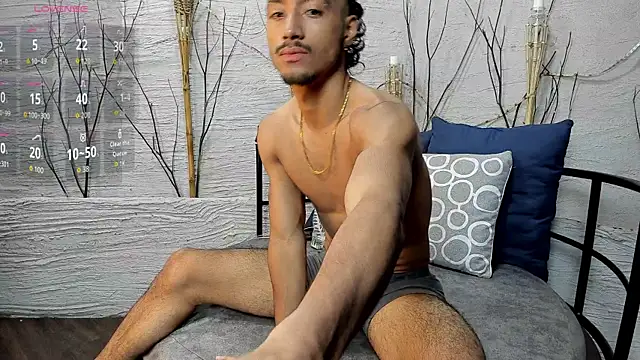 Snapshot of alexis_stonne chatting on March 27, 7:24 pm alexis stonne online show from March 27, 7:24 pm