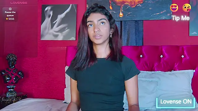 Hottie Veronica online show from March 28, 8:08 pm