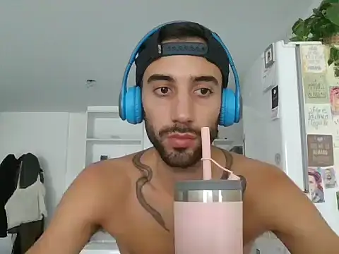 SantinnoVale online show from March 20, 7:52 pm