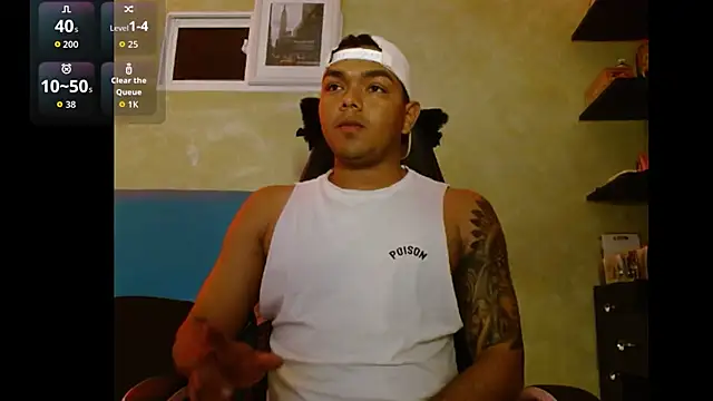 Snapshot of Secret_Sheyla chatting on March 22, 1:20 am Secret Sheyla online show from March 22, 1:20 am