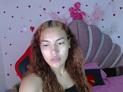 Snapshot of Naya__fox chatting on March 22, 6:06 am Naya fox online show from March 22, 6:06 am