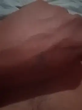 Snapshot of loro121 chatting on March 29, 3:28 am loro121 online show from March 29, 3:28 am