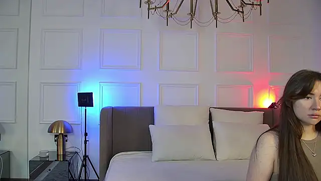 MeganStrane online show from May 17, 6:00 am