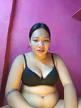 Snapshot of Sweet_Disteen chatting on July 15, 2:17 am Sweet Disteen online show from July 15, 2:17 am