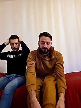 Snapshot of AmicisegretiITA chatting on March 28, 4:17 pm AmicisegretiITA online show from March 28, 4:17 pm