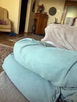 Emirr10 online show from March 26, 2:55 pm