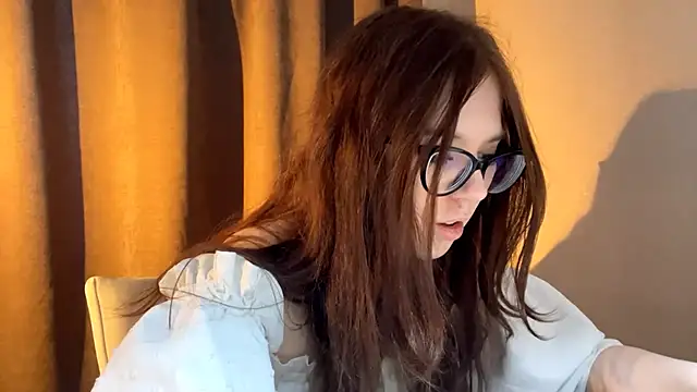 Snapshot of BellyupAlloy chatting on March 19, 6:50 am BellyupAlloy online show from March 19, 6:50 am