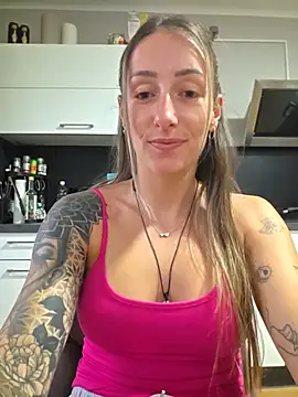 NicoleKaiser online show from June 3, 5:10 am
