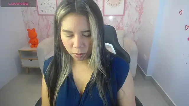 Thalia ch1 online show from March 28, 1:11 pm