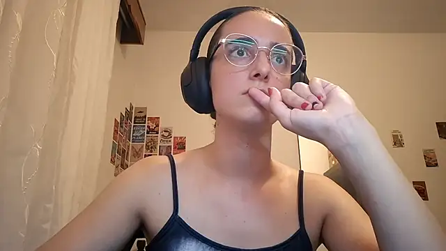 Snapshot of SanjuanaEytchison chatting on March 27, 11:04 pm SanjuanaEytchison online show from March 27, 11:04 pm