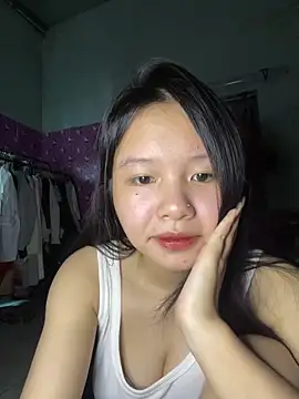 Snapshot of Link-mii chatting on March 29, 6:57 am Link-mii online show from March 29, 6:57 am