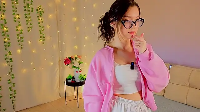 Snapshot of sofiacarnival chatting on March 26, 3:06 pm sofiacarnival online show from March 26, 3:06 pm