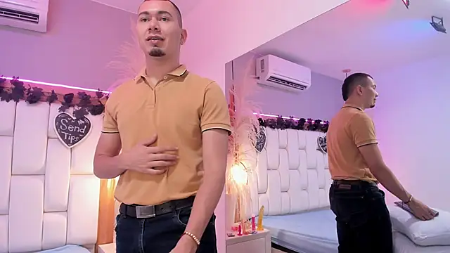 Snapshot of Rick_Dux chatting on March 20, 12:59 am Rick Dux online show from March 20, 12:59 am