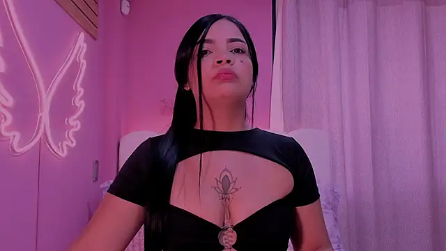 nicole fiire online show from April 6, 2:18 pm