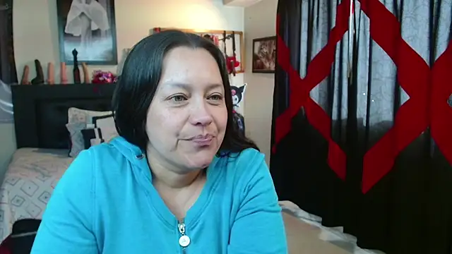 PenelopeSuency online show from August 4, 1:36 pm