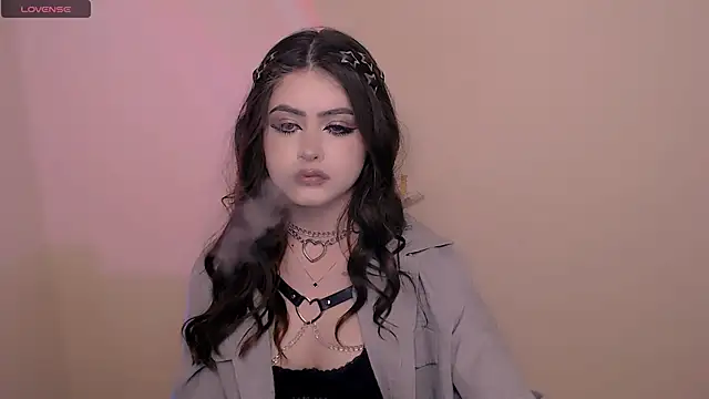 Snapshot of _LunnaBelle_ chatting on March 26, 3:06 pm LunnaBelle online show from March 26, 3:06 pm