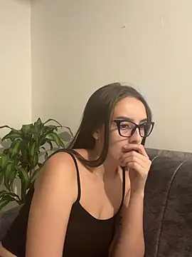 Lauren Storm online show from July 11, 2:36 am