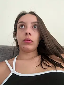 Lauren Storm online show from July 12, 4:20 pm